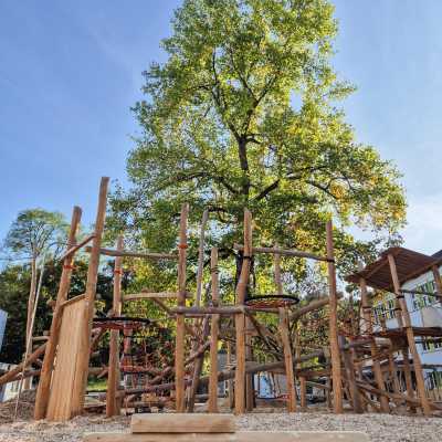 sh-25-08-walterichschule-kletterlandschaft-kletternester