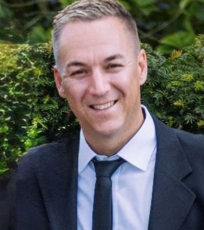Dennis Knienieder